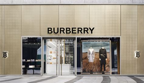 burberry digitaluhr|Burberry store online.